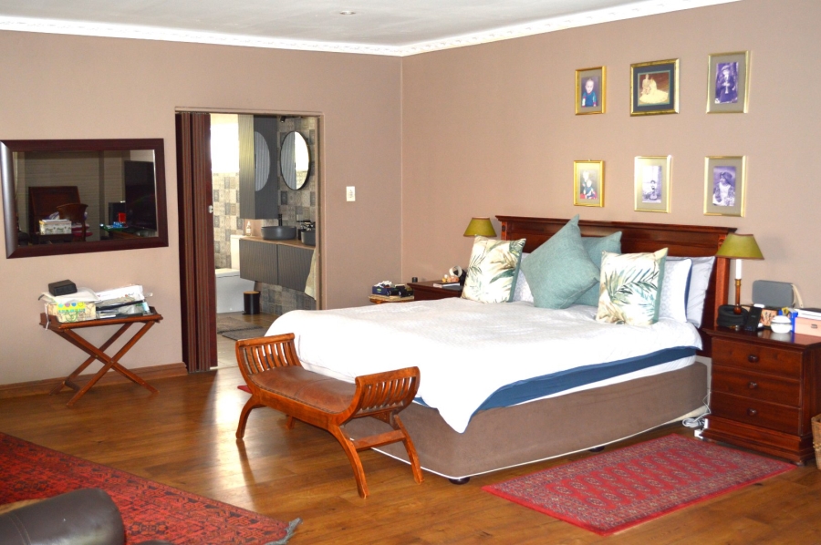 4 Bedroom Property for Sale in Wilkoppies North West